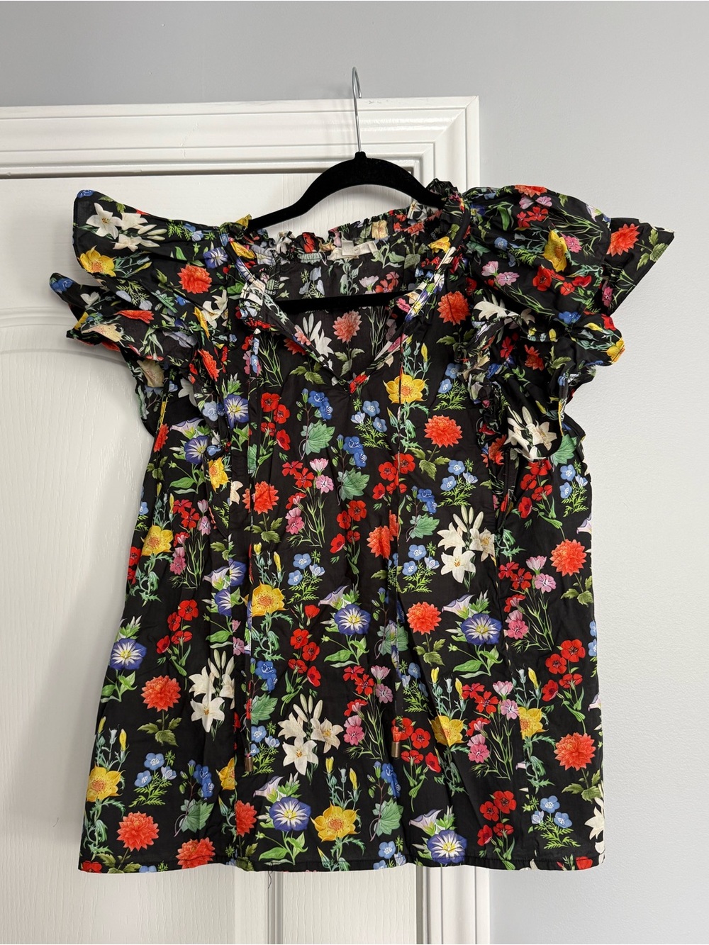 Entro Black Floral Ruffle Sleeve Blouse
